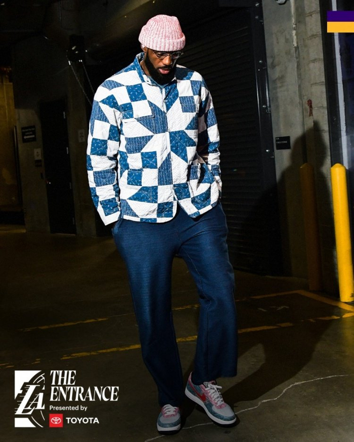 开云-富保罗播客评论球队运作引争议|勒布朗·詹姆斯|体育赛事讨论|洛杉矶湖人队|勒布朗-詹姆斯|nba_新浪体育_新浪新闻