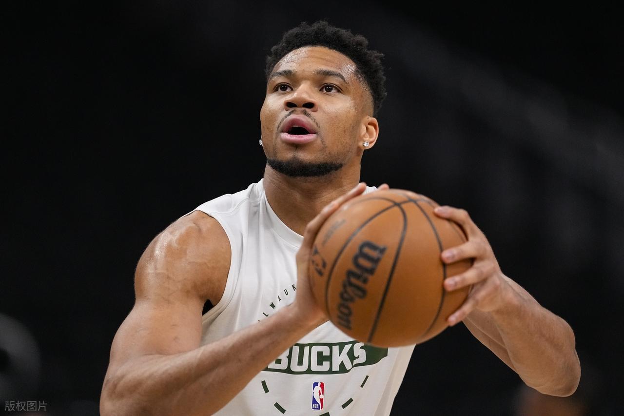 加时鏖战打到窒息,雄鹿把鹈鹕拖进深渊,44分也没能救命