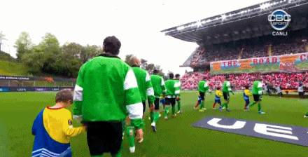 开云体育-半场：布拉加1-0贝蒂斯，格里利奇脚后跟破门