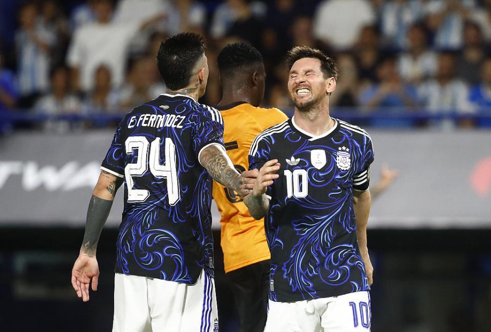 开云-阿根廷5-0赞比亚!正赛5连胜 梅西无私让点+连续21年为国家队破门
